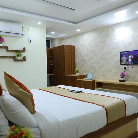 Hotel 8Th Mile Suites Μπανγκαλόρ Εξωτερικό φωτογραφία