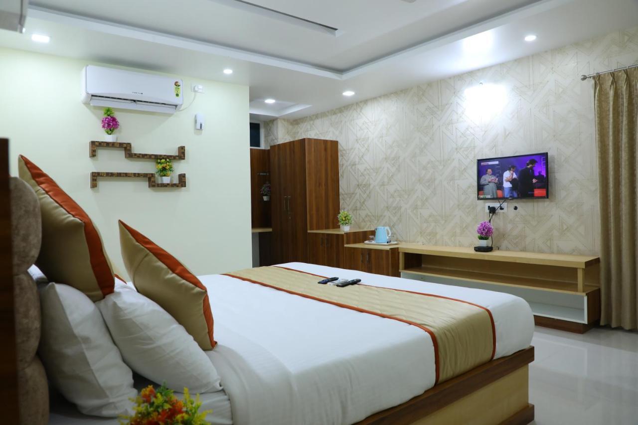 Hotel 8Th Mile Suites Μπανγκαλόρ Εξωτερικό φωτογραφία