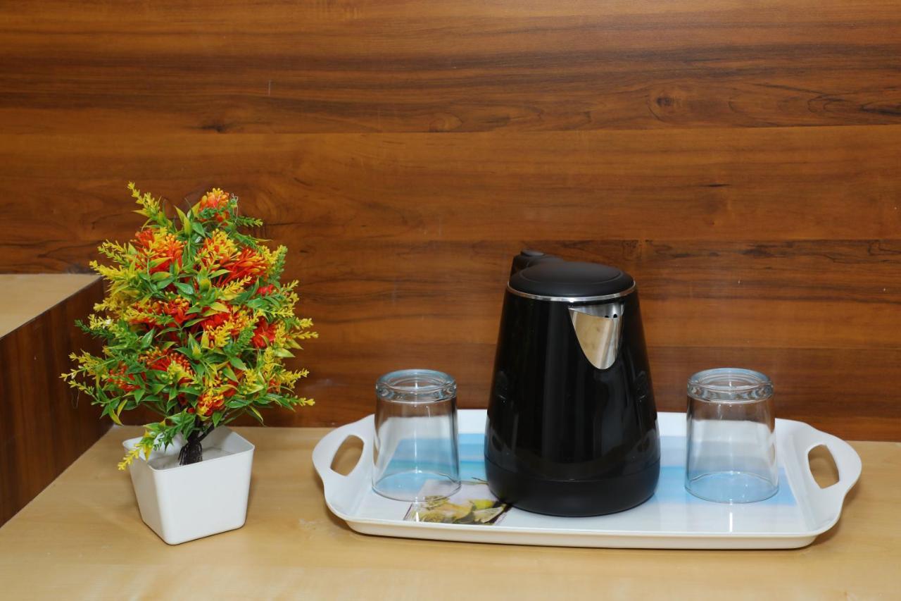 Hotel 8Th Mile Suites Μπανγκαλόρ Εξωτερικό φωτογραφία