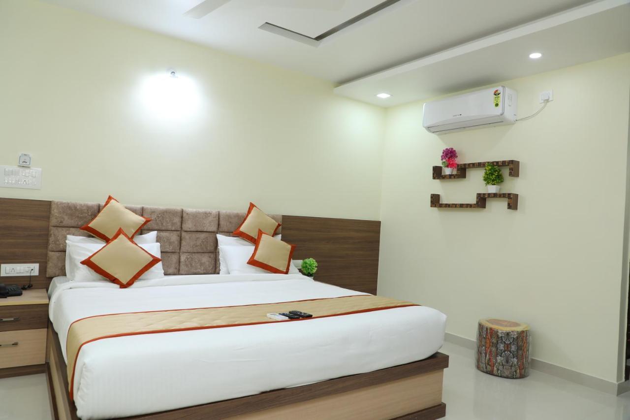 Hotel 8Th Mile Suites Μπανγκαλόρ Εξωτερικό φωτογραφία