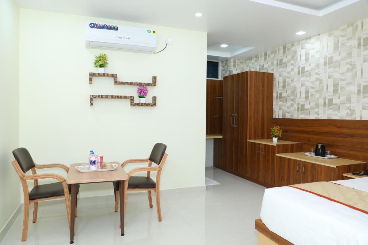 Hotel 8Th Mile Suites Μπανγκαλόρ Εξωτερικό φωτογραφία
