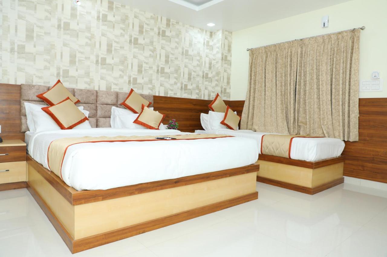 Hotel 8Th Mile Suites Μπανγκαλόρ Εξωτερικό φωτογραφία