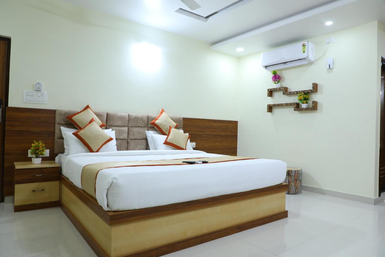 Hotel 8Th Mile Suites Μπανγκαλόρ Εξωτερικό φωτογραφία