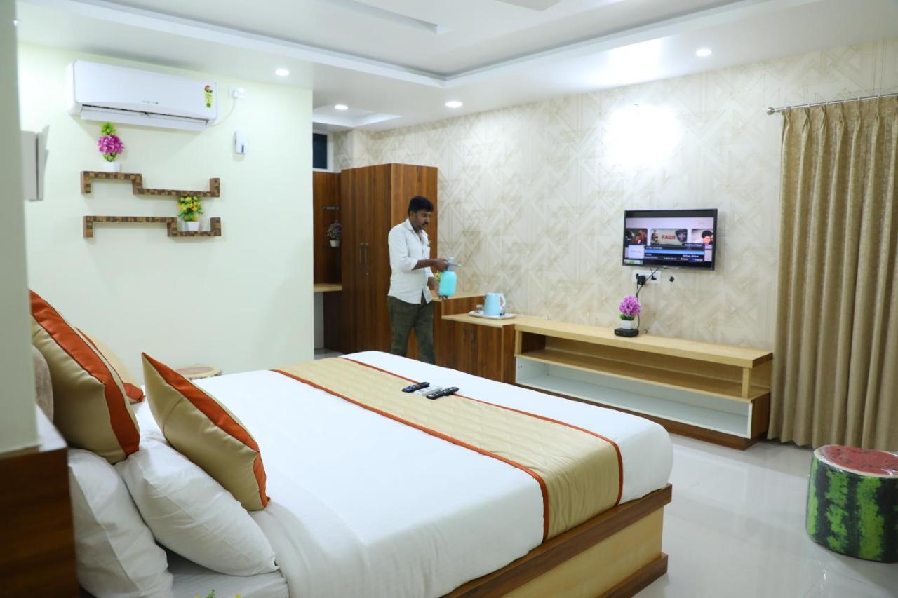 Hotel 8Th Mile Suites Μπανγκαλόρ Εξωτερικό φωτογραφία